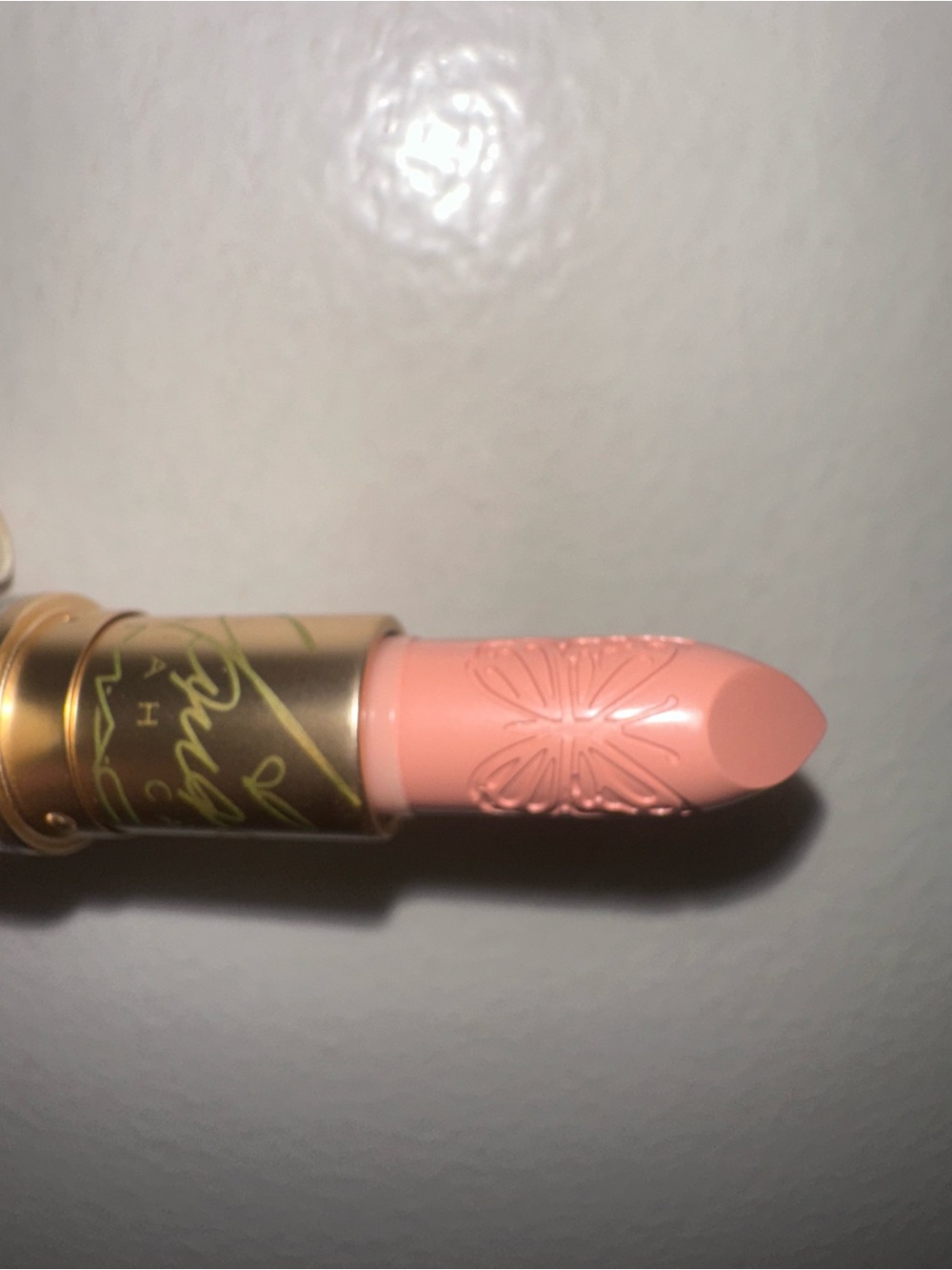 MAC Dahhlinggg! Cremesheen Lipstick - Picture 2 of 2